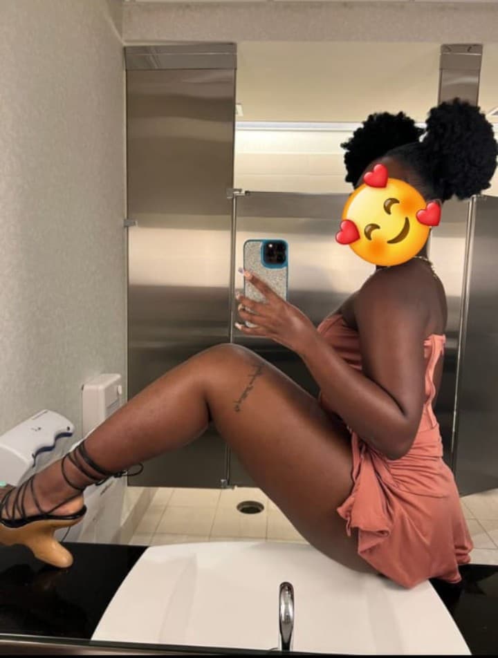 Sexy Isla, 25